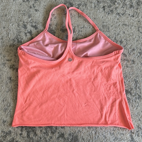 lululemon athletica Tops - Lululemon Women's Pink Razorback Cropped Tank Top Spaghetti Strap Style Size 8
